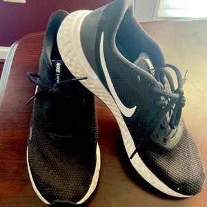 Nike Revolution Running Shoes